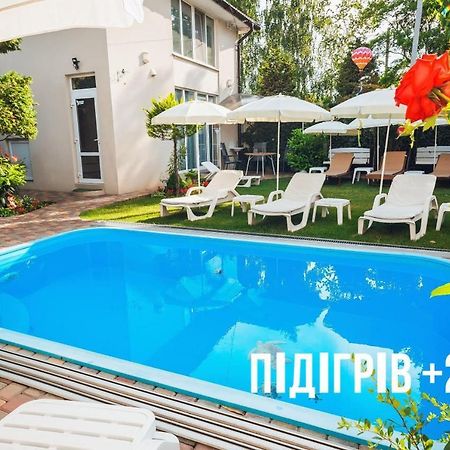 Guest House Butterfly Wing Odessa Ngoại thất bức ảnh