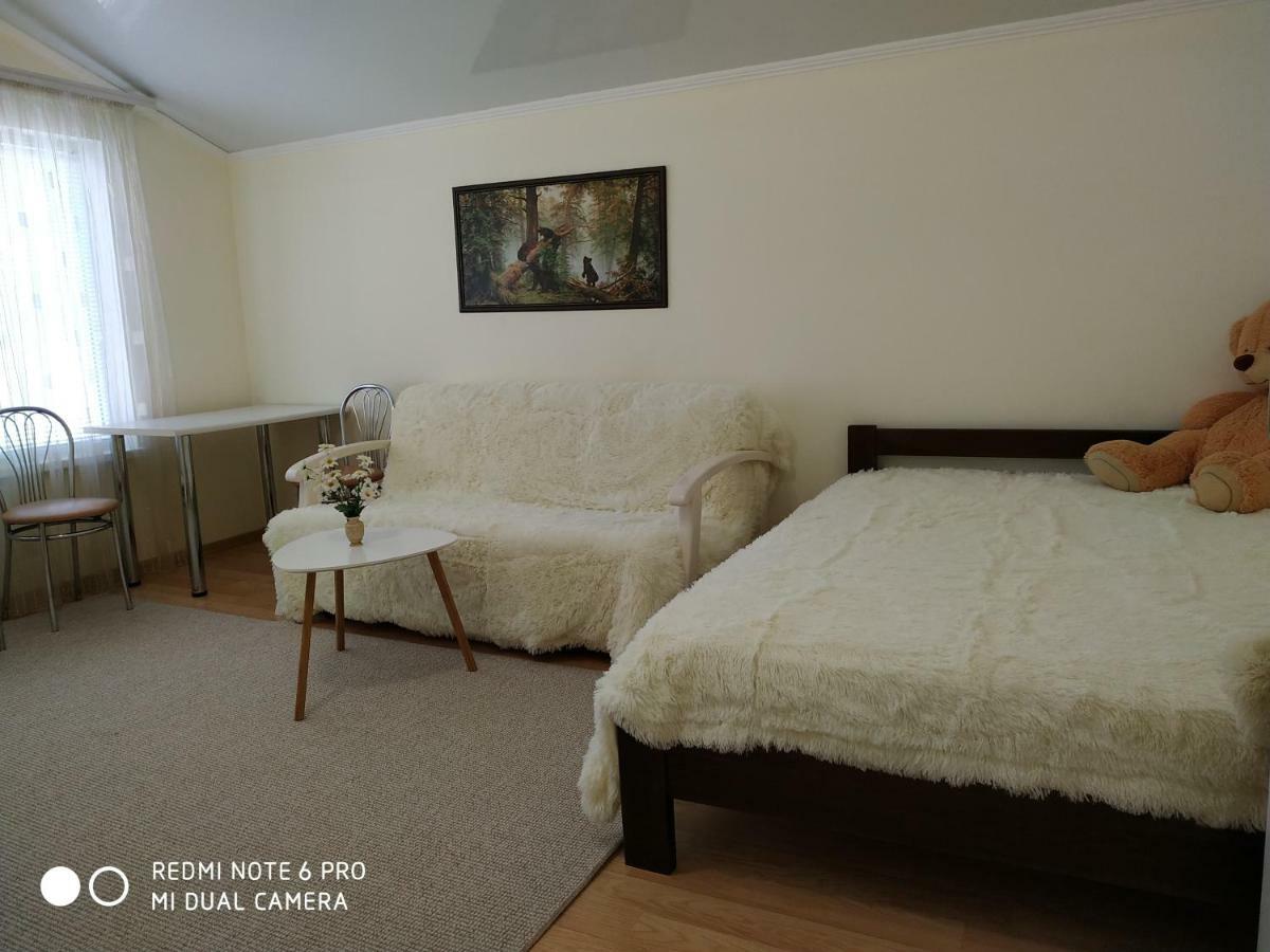 Guest House Butterfly Wing Odessa Ngoại thất bức ảnh