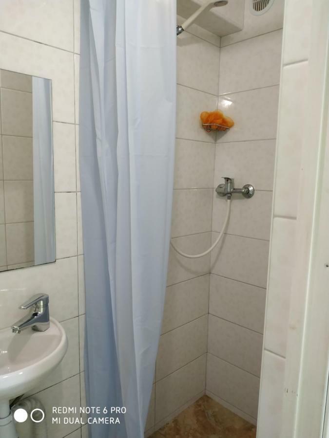 Guest House Butterfly Wing Odessa Ngoại thất bức ảnh