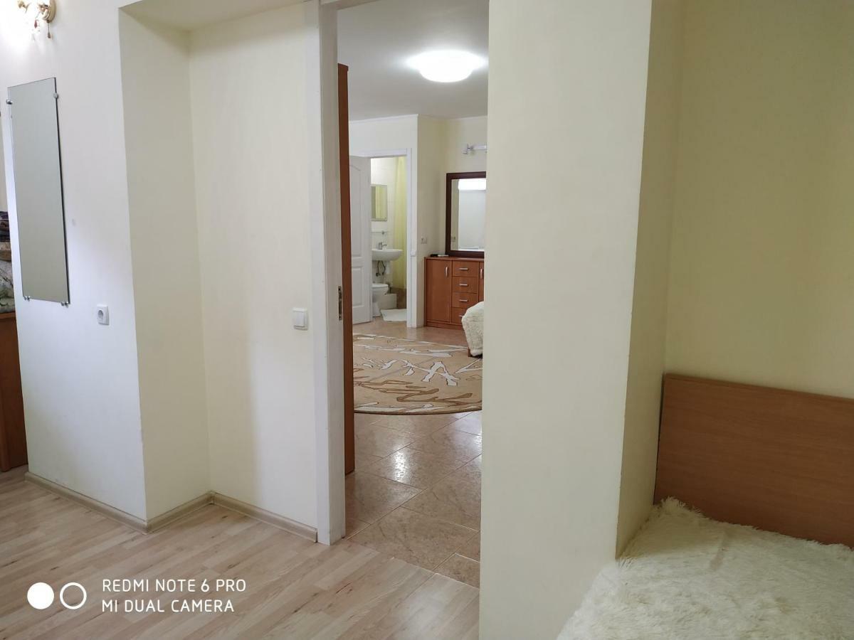 Guest House Butterfly Wing Odessa Ngoại thất bức ảnh