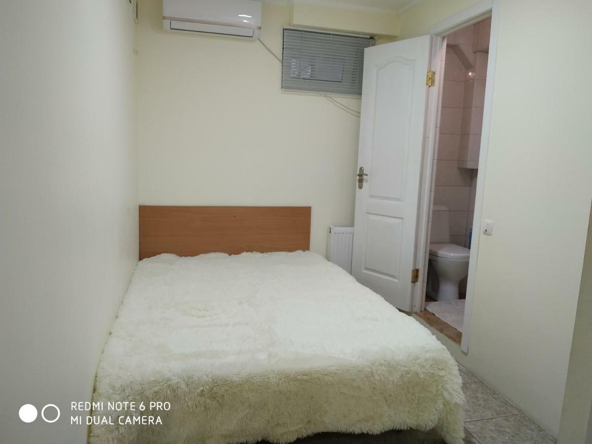 Guest House Butterfly Wing Odessa Ngoại thất bức ảnh